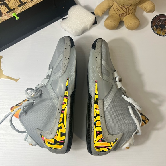 Nike Freak 1 GS, Metallic Silver. - Picture 4 of 13